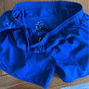 Nike women’s shorts